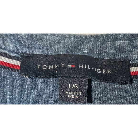Tommy Hilfiger Chambray Blouse Size Large Denim Top Ruffle Sleeveless Pintuck - Picture 3 of 4